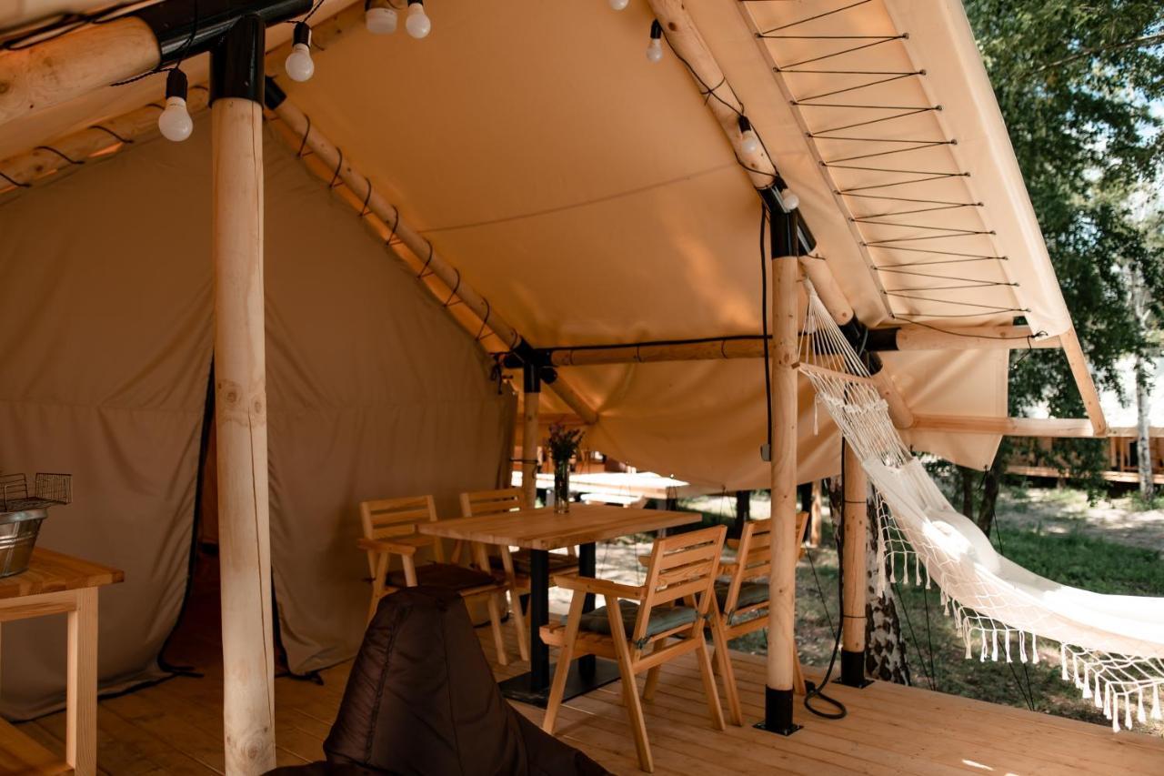 Hotel Glamping Mandra Kanev à Leplyavo Extérieur photo