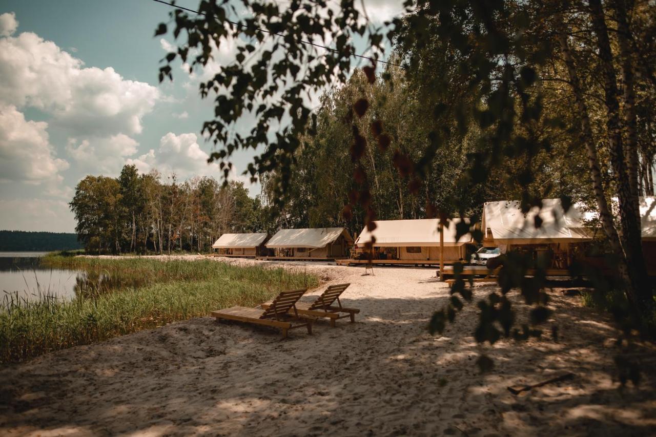 Hotel Glamping Mandra Kanev à Leplyavo Extérieur photo