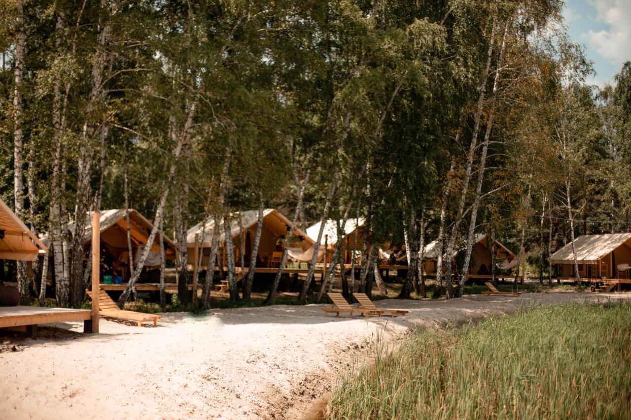 Hotel Glamping Mandra Kanev à Leplyavo Extérieur photo
